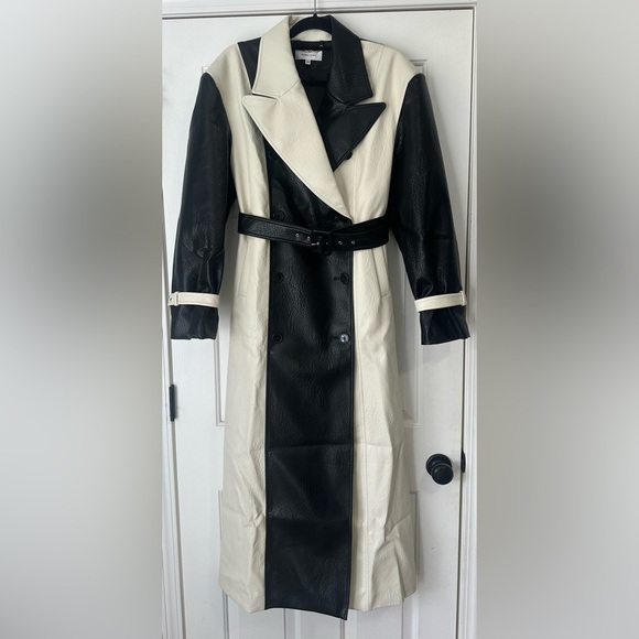 NWT Ronny Kobo Baylor Faux Leather Trench Coat. Size Large. - Picture 8 of 15